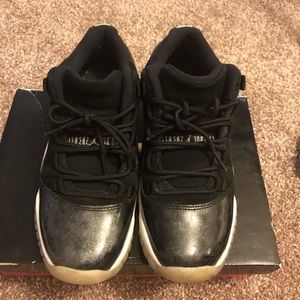 Jordan 11s